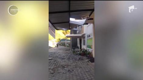 Cel puţin 10 oameni au murit într-un cutremur cu magnitudine 6.4, produs pe o insulă din Indonezia