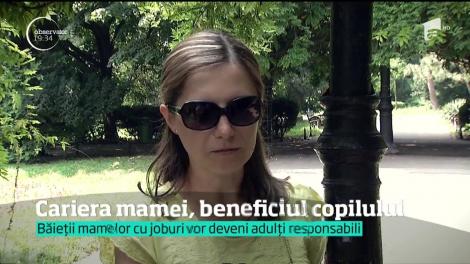 Fetele cu mame active au șanse mari să aibă succes în carieră, arată un nou studiu al americanilor