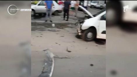 Accident rutier cu cinci maşini avariate în Sectorul 4, pe Şoseaua Olteniţei