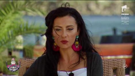 Îți faci CRUCE dacă vezi „minunea”! Nea Marin le-a păcălit pe fetele de la Cheeky Girls în cel mai DIABOLIC mod posibil!