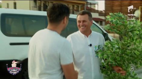 Întâlnire cu scântei între Nea Marin și cei doi băieți ai lui. Andrei: „Te roade invidia pe tine”