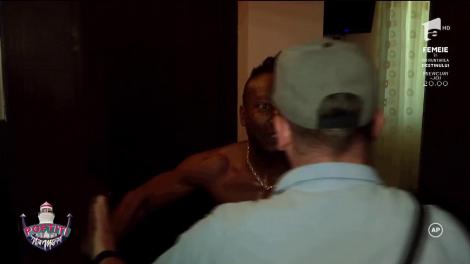 Fernando, prins și torturat de Nea Marin, Șerban și Coco