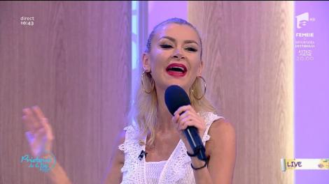 Moment special pentru nostalgici! Florin Ristei şi fetele de la Bambi cântă LIVE împreună "Doi ochi căprui", celebra baladă din anii 2000: "18 ani s-au dus"