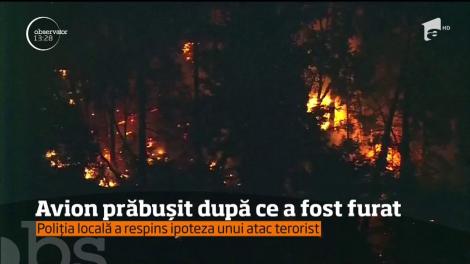 Un avion s-a prăbuşit în Statele Unite, după ce a fost furat de un angajat al companiei aeriene Alaska Airlines!