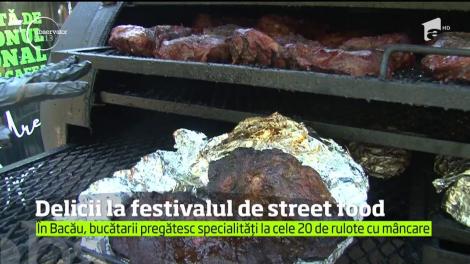 Delicii la festivalul de street food, din Bacău