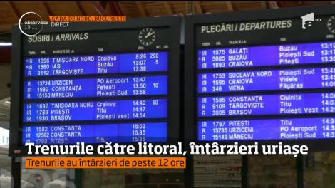 Începutul minivacanţei de Sfânta Maria se transformă într-un coşmar pentru cei care au ales trenul pentru a ajunge la destinaţii