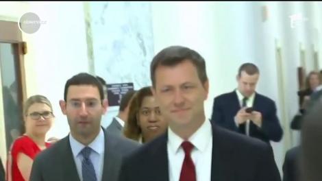 Un agent special al FBI a fost concediat după izbucnirea unui scandal în care au devenit publice mai multe mesaje controversate legate de preşedintele SUA