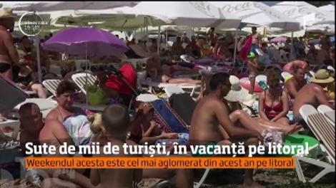 Sute de mii de turiști, în vacanță pe litoral