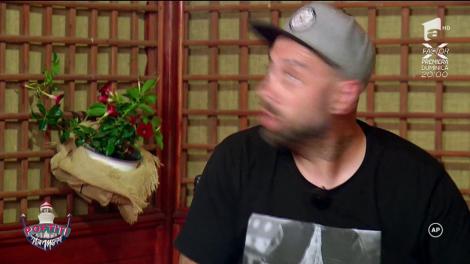 Vica, Ghenu și CRBL, puși să culeagă lavandă în câmp