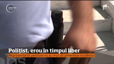 Înger păzitor, în uniformă! Un copil de 4 ani a fost salvat de la înec în ultima clipă. Salvatorul, un polițist aflat în timpul liber