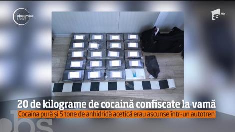 Captură record a poliţiştilor de frontieră în Vama Nădlac. 20 de kilograme de cocaină pură