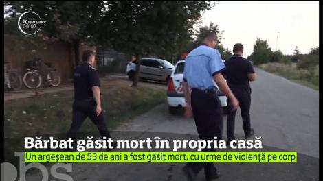 Moarte suspectă &icirc;ntr-o localitate din Argeş. Un bărbat a fost găsit mort &icirc;n propria casă