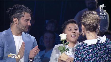 Lidia Buble face cuceriri la "Next Star"! A primit un trandafir și un număr de telefon