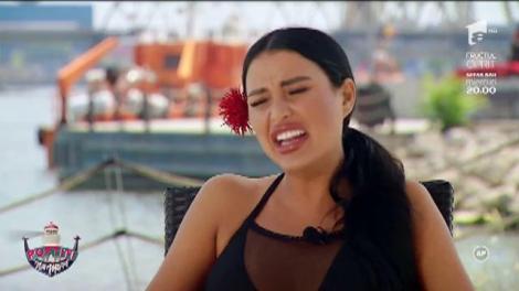 Cruduța, cu bustul generos la vedere! Nea Mărin a pus furtul de apă pe ea și costumul de baie a căzut!