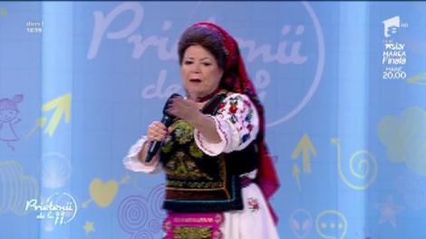 Saveta Bogdan a cântat piesa ”Am drăguț, mama nu știe”