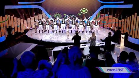 Lidia Buble i-a cerut un autograf! Anastasia a făcut un spectacol grandios! „Asta mică e făcută să fie pe scenă”