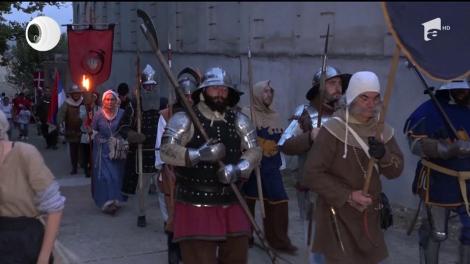 Bătrâna cetate a Severinului a prins din nou viaţă într-un spectacol impresionant cu cavaleri şi domniţe