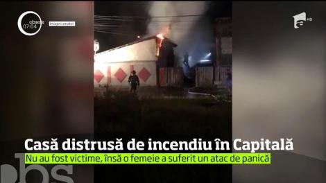 Casă distrusă de incendiu în Capitală