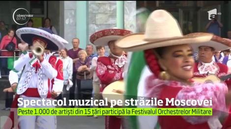 Spectacol muzical pe străzile Moscovei