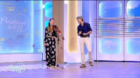 Xenti & Andreea Runceanu cântă piesa ”Atât de frumoasă”