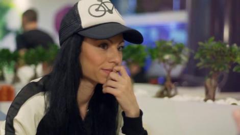 Se iubesc cu năbădăi! Răzvan, iubitul lui Cati, dezvăluiri spumoase la ”Insula Iubirii”: ”Am bătut-o. Nu știe să tacă. I-am dat doi pumni la coaste!” 