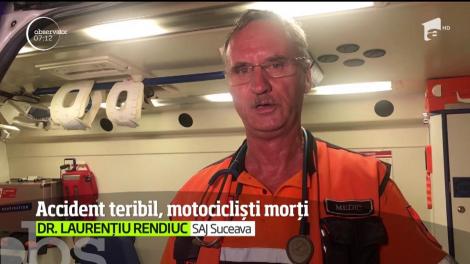 Accident CUMPLIT! Doi motocicliști au sfârșit sub roțile unui autocar! Zeci de persoane au văzut TRAGEDIA (VIDEO)