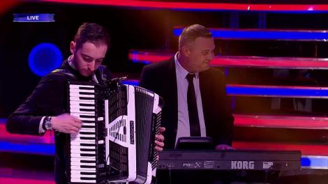 Romică Țociu se transformă în Romica Puceanu - „Aseară la poarta mea”