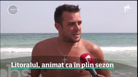 Turiştii nu se dau duşi de pe litoral. În weekendul de Sfânta Maria Mică au umplut plajele şi au comandat roabe pline cu băuturi