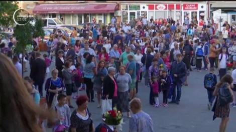 Aproape 3 milioane de copii încep grădiniţa sau şcoala!