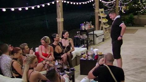 Lupta pentru supremație pe "Insula Iubirii"