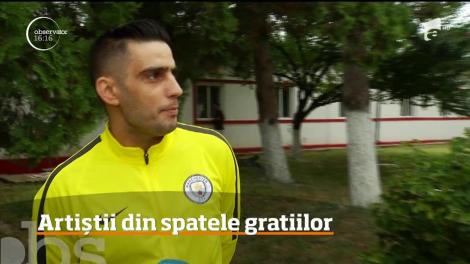 În cadrul festivalului interpenitenciar "Interfest" Jilava, deținuții nu s-au sfiit să-şi arate măiestria în mânuitul pensulei sau a croşetei