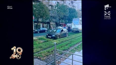 Smiley News! Cătălin Oprișan, certat de fani pentru că a postat acet clip! A rămas cu mașina pe linia de tramvai și nimeni...