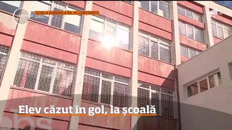Un elev a căzut în gol de la etajul doi al unei şcoli din Constanţa!