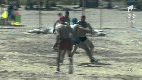 Ionuţ Iftimoaie i-a făcut Roxanei Chiperi un placaj ca în rugby! "Am văzut stele verzi!"