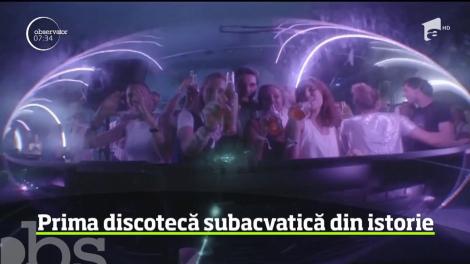 Cea mai adâncă piscină din lume, situată în Italia, a devenit, pentru o seară discotecă