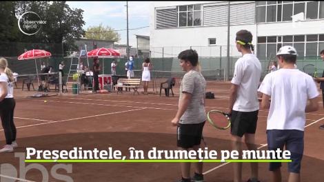 Familia prezidenţială petrece un weekend relaxant, la aer curat