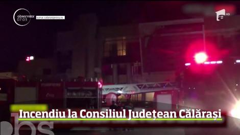 Acoperişul Consiliului Judeţean Călăraşi a luat foc chiar după evenimentele organizate cu prilejul zilelor oraşului
