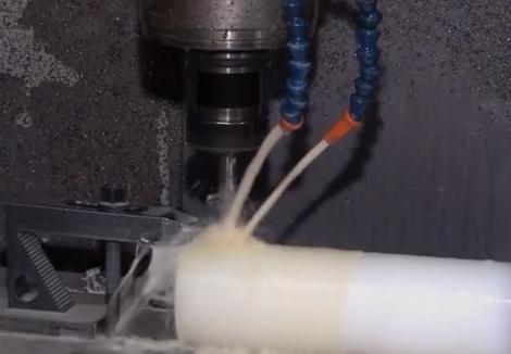 Angajat printre străini, patron acasă. Este visul multor români, iar unii chiar reuşesc să-l atingă