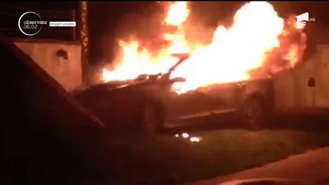 Incendiu violent în apropierea unui bloc din Cluj Napoca