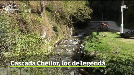 Sezonul concediilor a trecut, dar pentru iubitorii muntelui toamna oferă cele mai frumoase peisaje pentru drumeţii