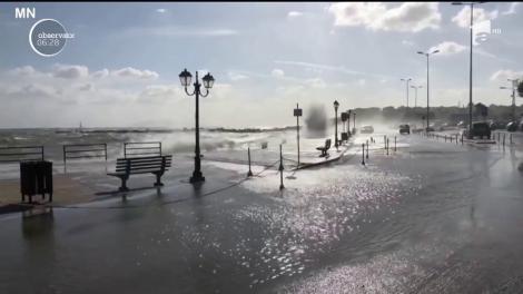 Vine CICLONUL! Zeci de școli și instituții publice au fost închise. Grecia se pregătește de furtuna anului!