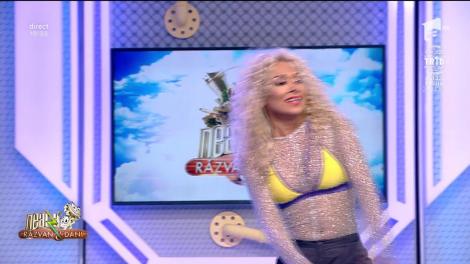 MI cântă, la Neatza, melodia "Domino Dancing"