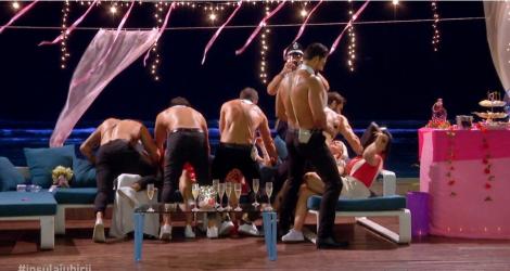 Nu s-a mai văzut așa cevaaaa! Ispitele de pe ”Insula Iubirii”, show de striptease incendiar la petrecerea burlăcițelor!