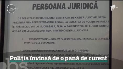 O banală pană de curent a dat peste cap azi toate secţiile de poliţie din România