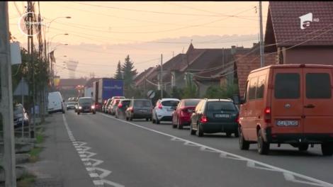 Localitatea clujeană Baciu a fost sufocată de traficul deviat din autostrada dintre Gilău și Nădășelu
