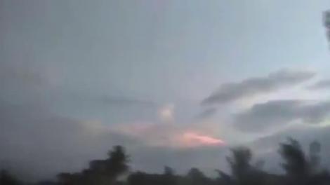 Imagini DEVASTATOARE după cutremurul din Indonezia! Un fenomen extrem de rar are loc acolo, casele și copacii plutesc ca și cum ar fi pe apă