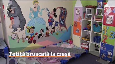 Scandal MONSTRU la o creşă din Constanţa! O mamă acuză educatoarele că i-au bruscat fetiţa