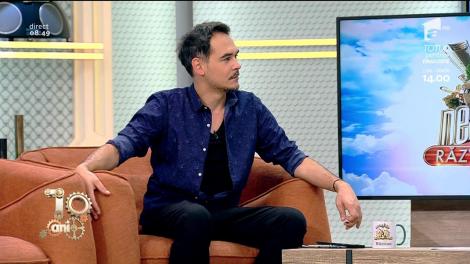 Lipsa căldurii și a apei calde poate lega noi prietenii: "Stăteam cu picioare în apă și am cunoscut-o, îmi plăcea cum se înmoaie"