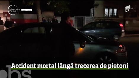 Accident mortal în Capitală. O femeie care a traversat strada printr-un loc nepermis a fost lovită în plin de o maşină