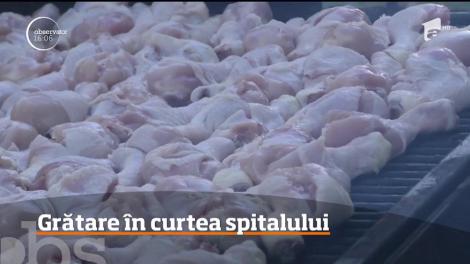 Imagini neobişnuite în faţa spitalului din Slatina. Instituţia a rămas fără gaze iar bolnavii fără mâncare. Aşa încât conducerea unităţii sanitare a făcut un gratar în curte